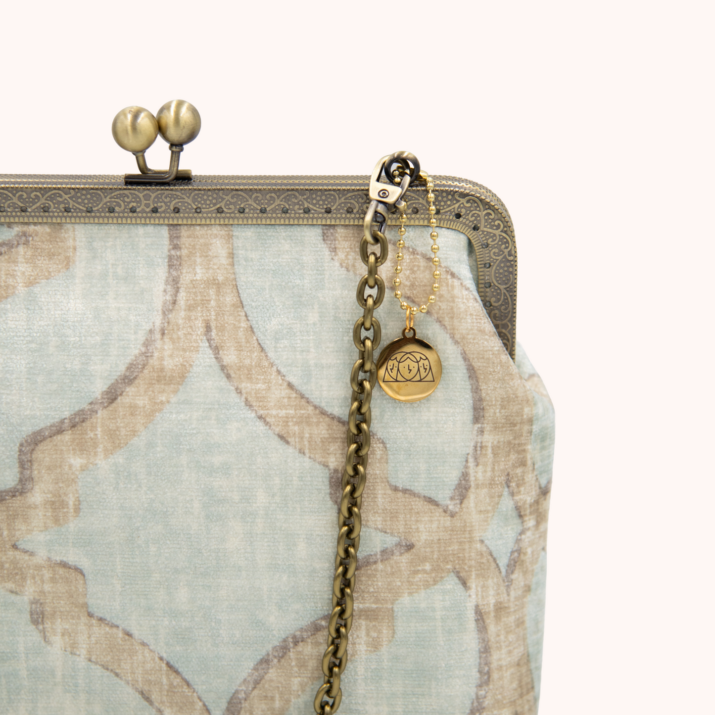 ANDREINA Light Blue Diamonds