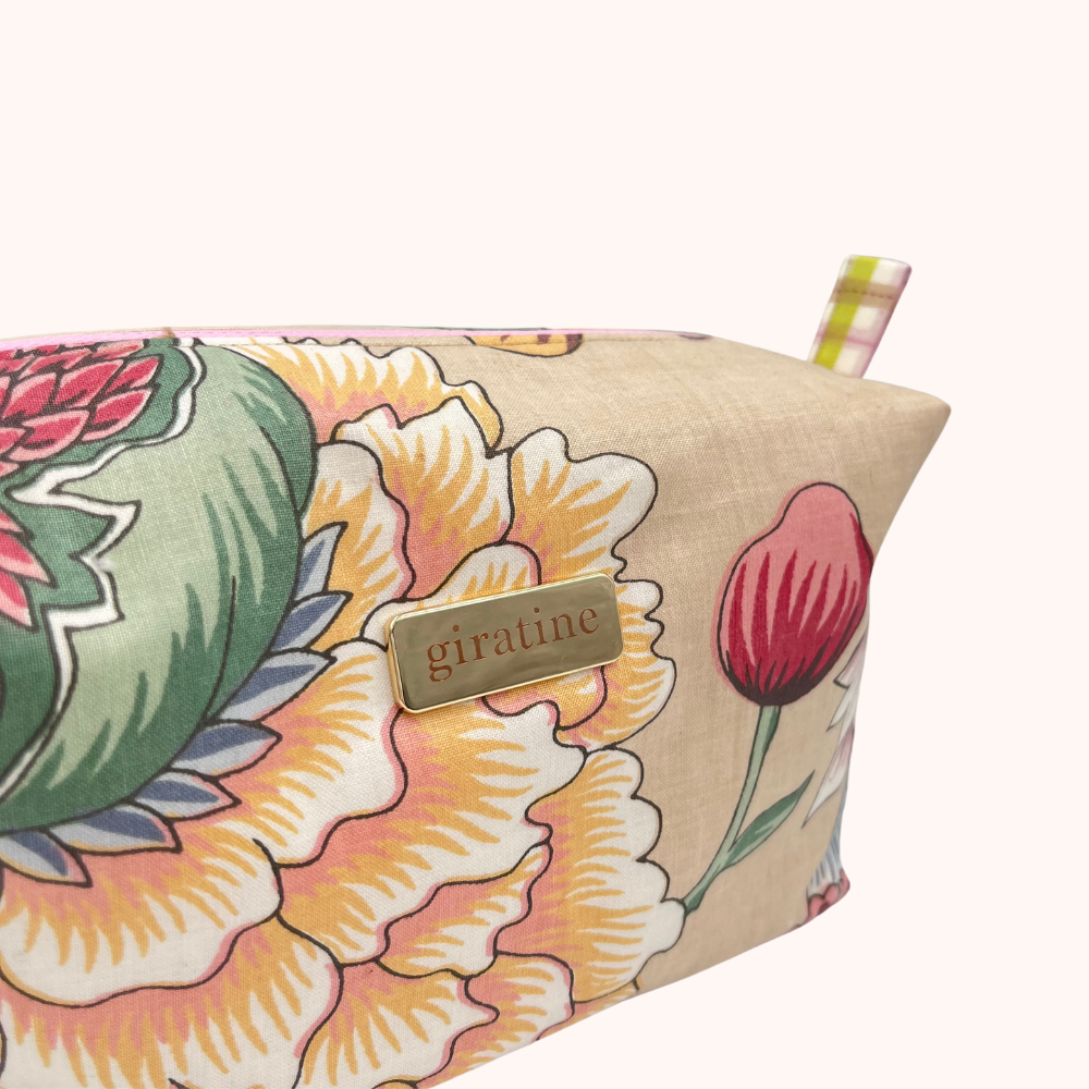 BEAUTY CASE Spring 2