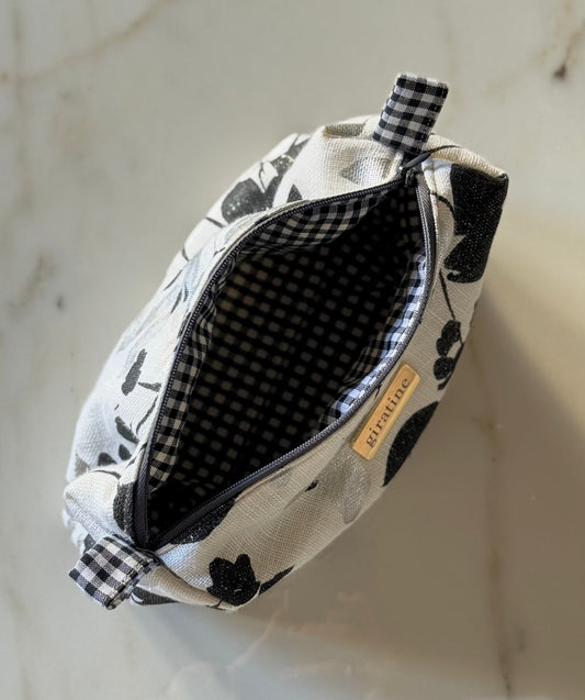 BEAUTY CASE Black Silver