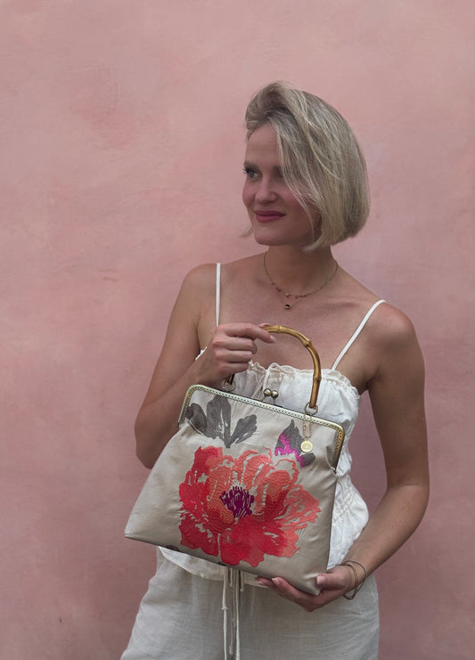 LUCREZIA Pink Flower