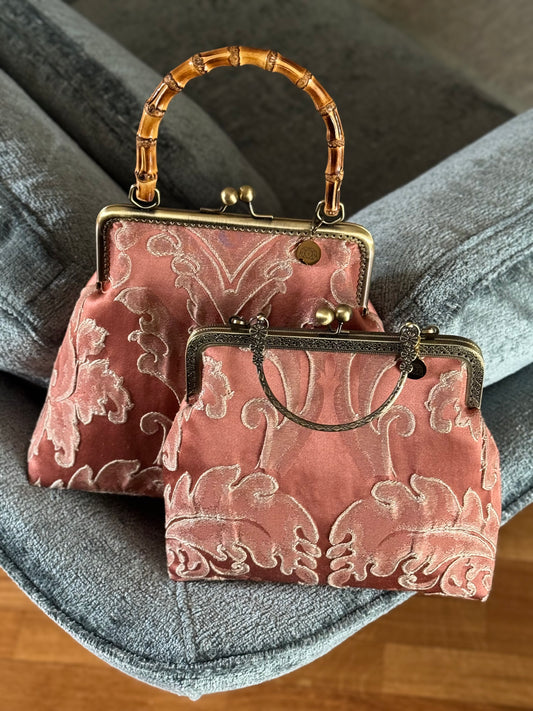 ISABELLA Rose Poudré