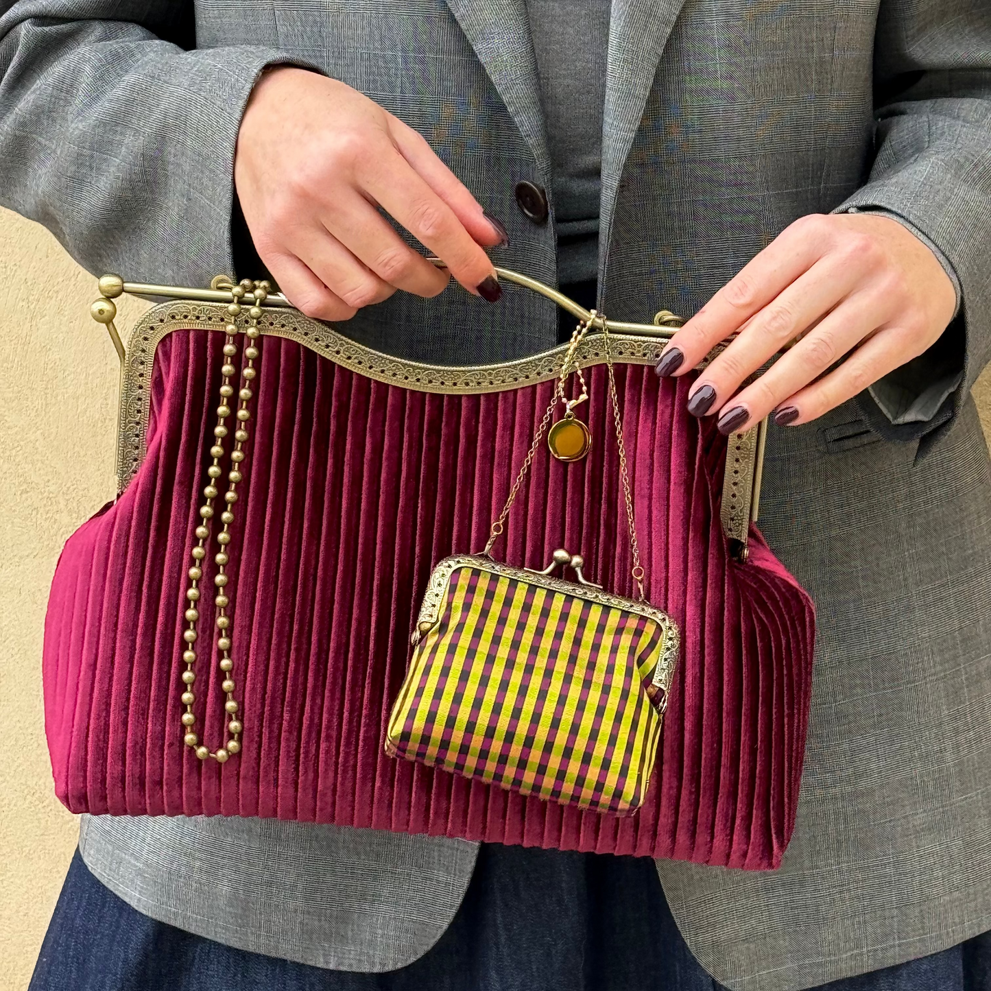 CAMILLA Sipario Bordeaux