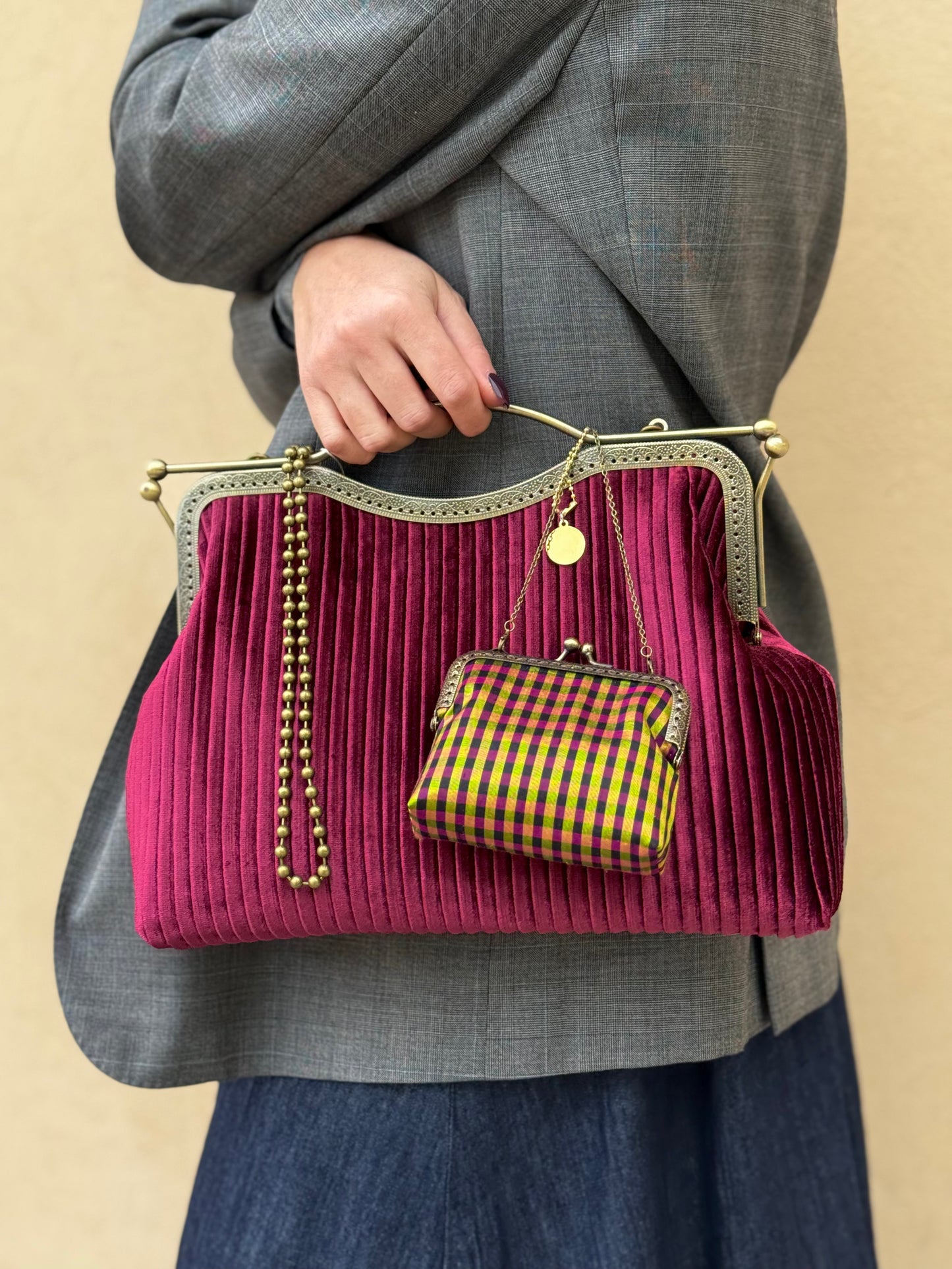 CAMILLA Sipario Bordeaux